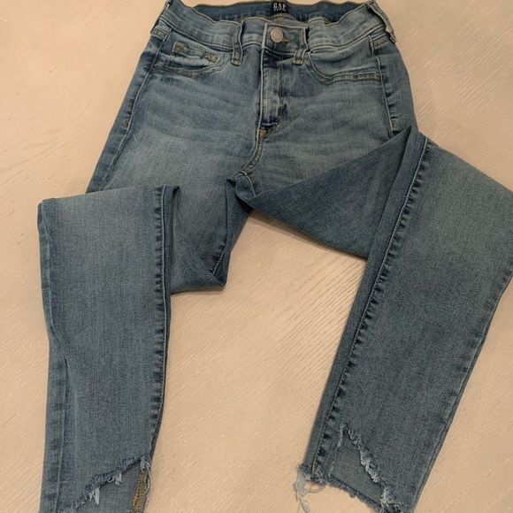 GAP Denim - Women’s Gap distressed jeans